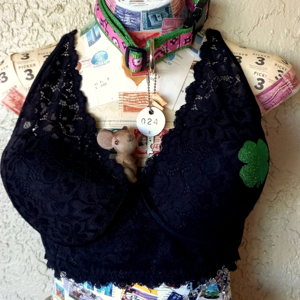Maidenform 40DD Black Laced Bralete 4 Leaf Clover,Crystal Rosary BDSM